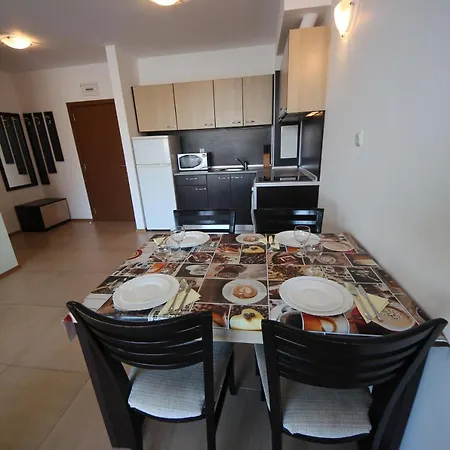 Menada Grand Kamelia * ساني بيتش