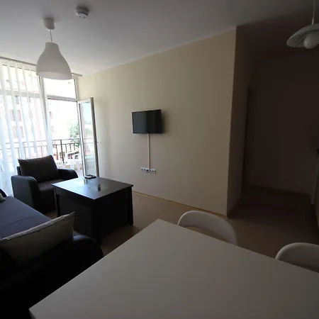 Menada Grand Kamelia ساني بيتش