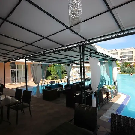 Menada Grand Kamelia * ساني بيتش