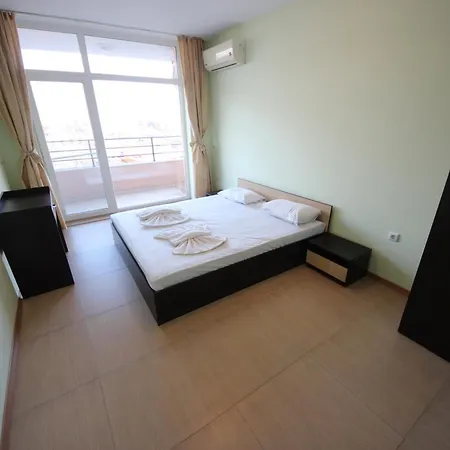 Menada Grand Kamelia Appartement *