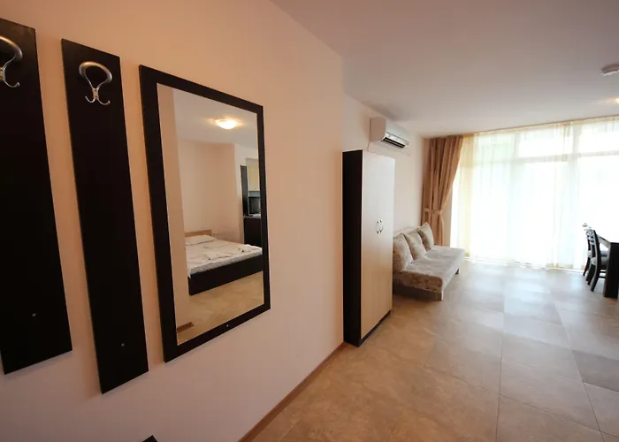 Апартаменты Menada Grand Kamelia