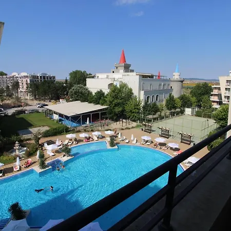 米娜达格兰德咖米莉亚公寓酒店 *