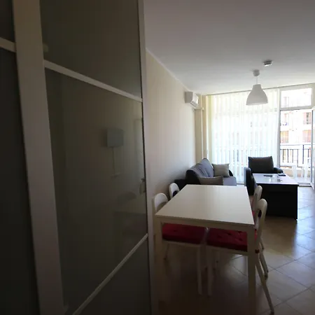 米娜达格兰德咖米莉亚公寓酒店