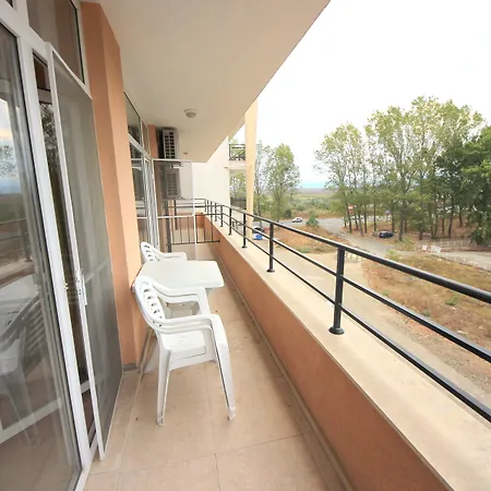 米娜达格兰德咖米莉亚公寓酒店