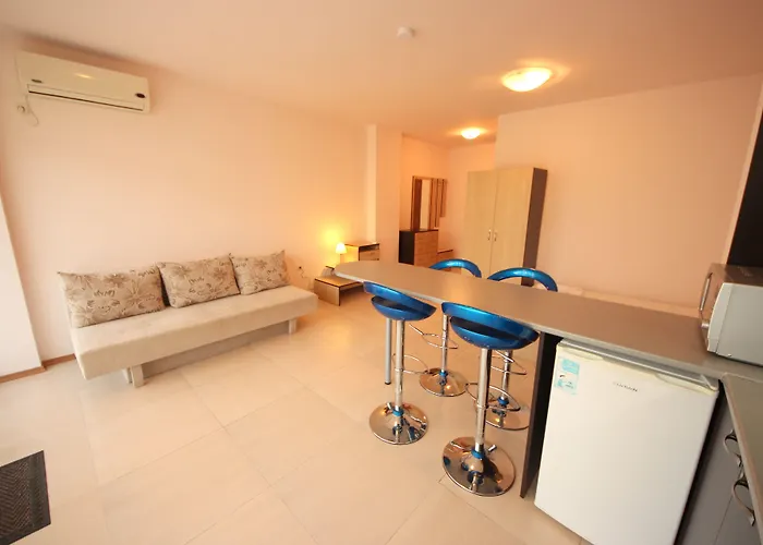 Menada Grand Kamelia Lägenhet